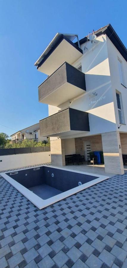 Vila Slavica Vir Exterior foto